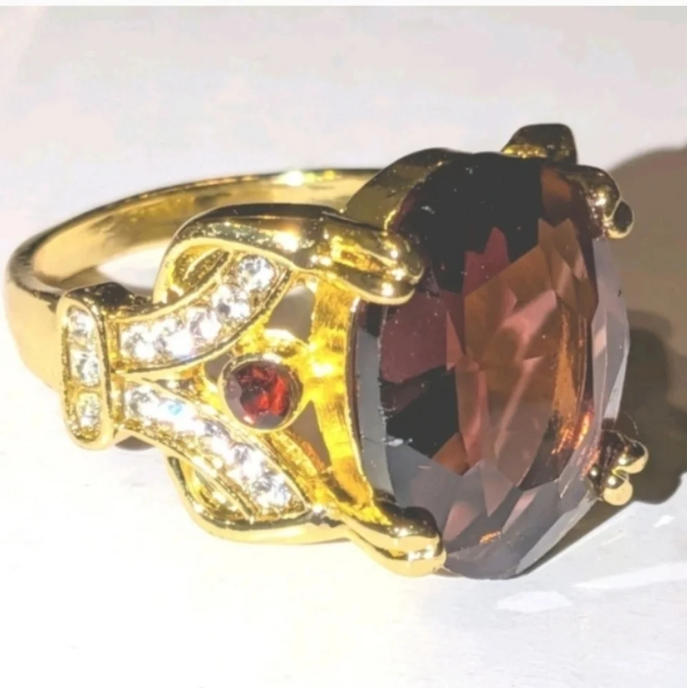 Elegant Gold Plated Cocktail Unisex Ring with Deep Red Gemstone Sz 13